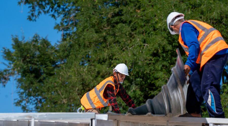 Expert top industrial roofings services in Sherrill, IA